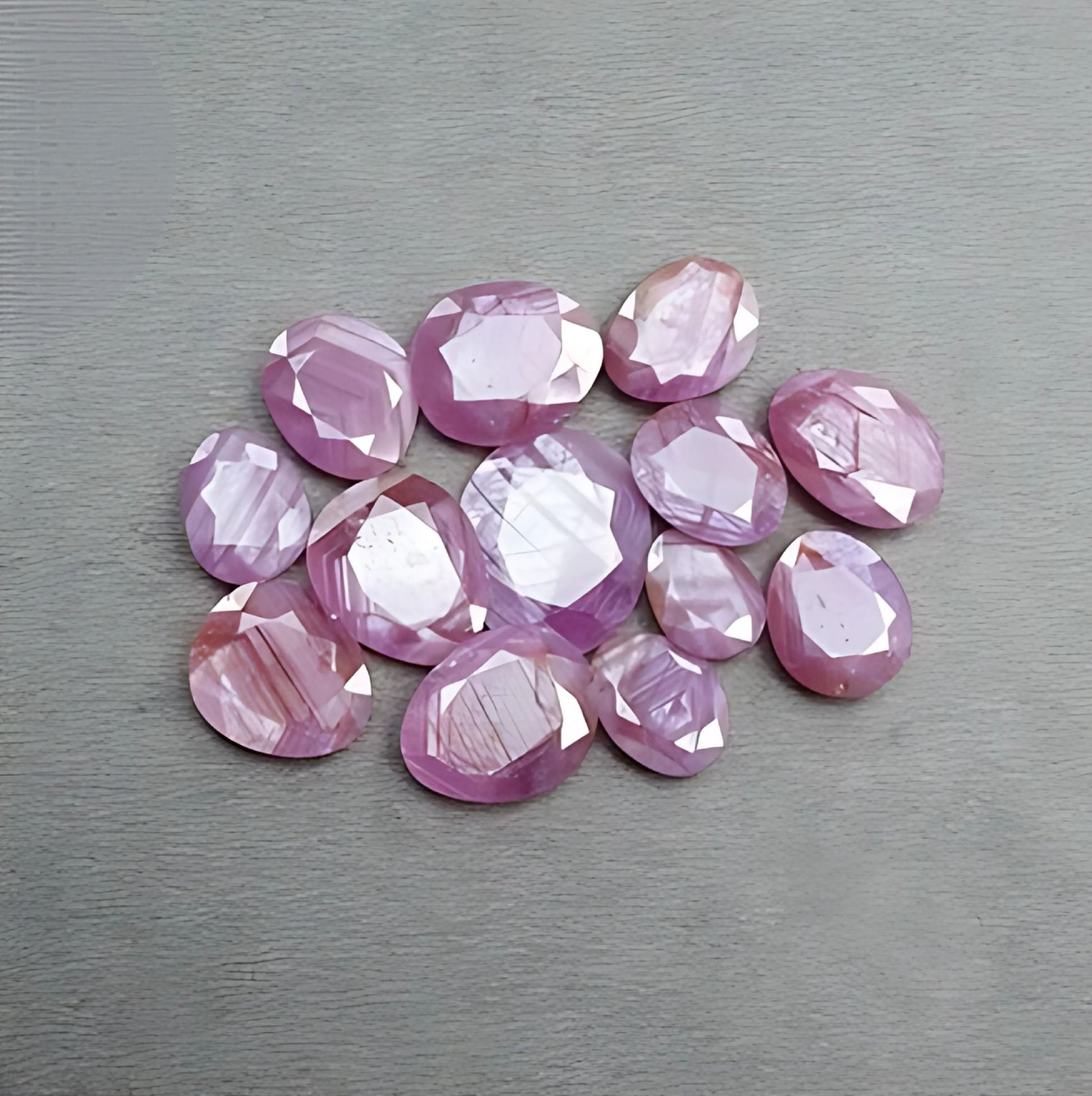 Zaffiro rosa sfaccettato