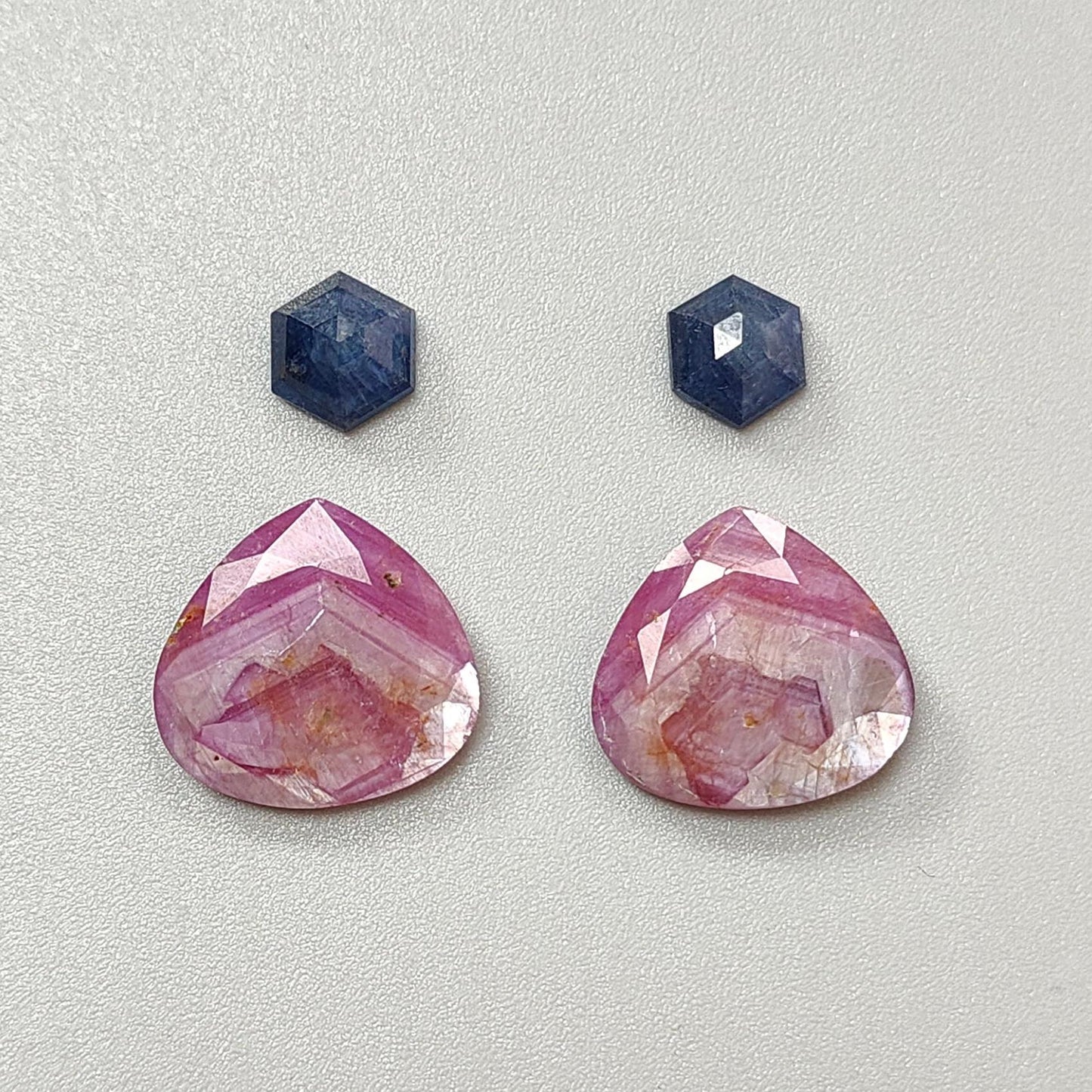 Raspberry Pink, Blue Sapphire Gemstone Faceted Cut: 26.30cts Natural Untreated Sapphire Heart, Hexagon Shape 9*8mm - 18*16mm 4pcs Set
