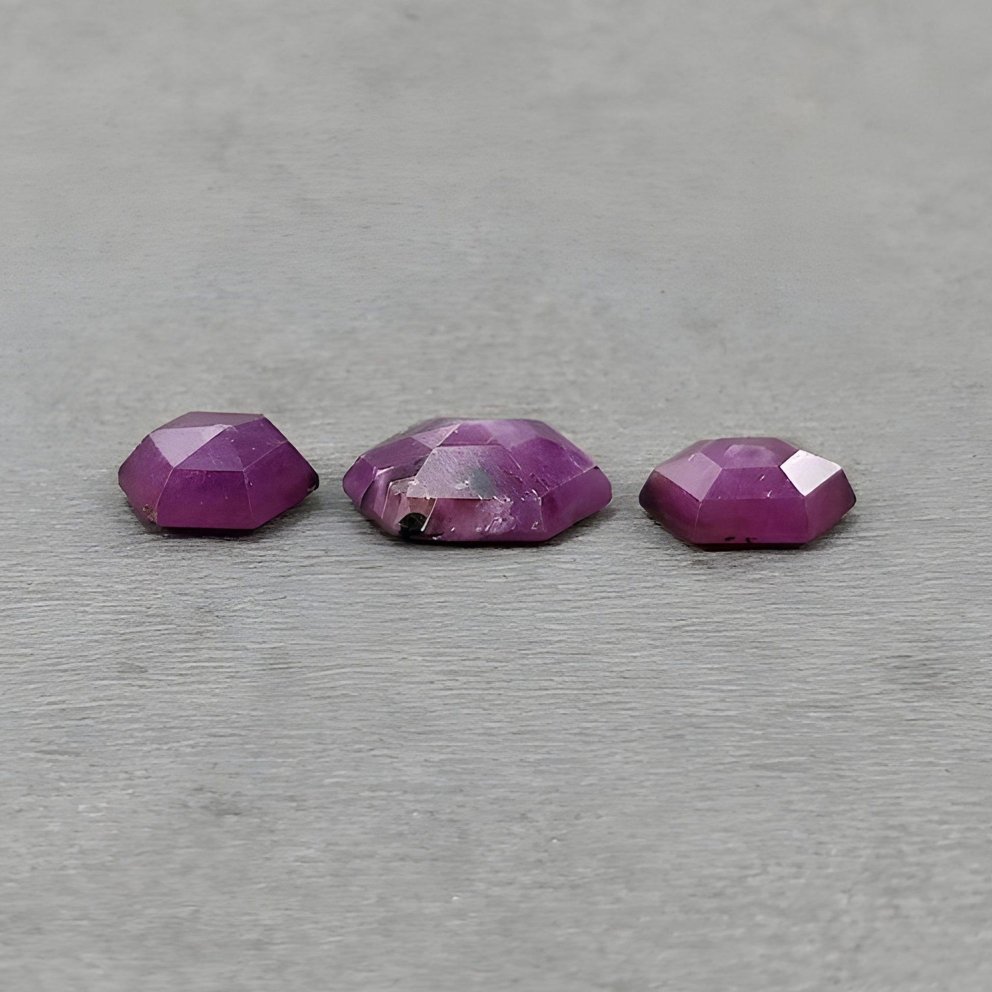 حجر ميلاد شهر سبتمبر