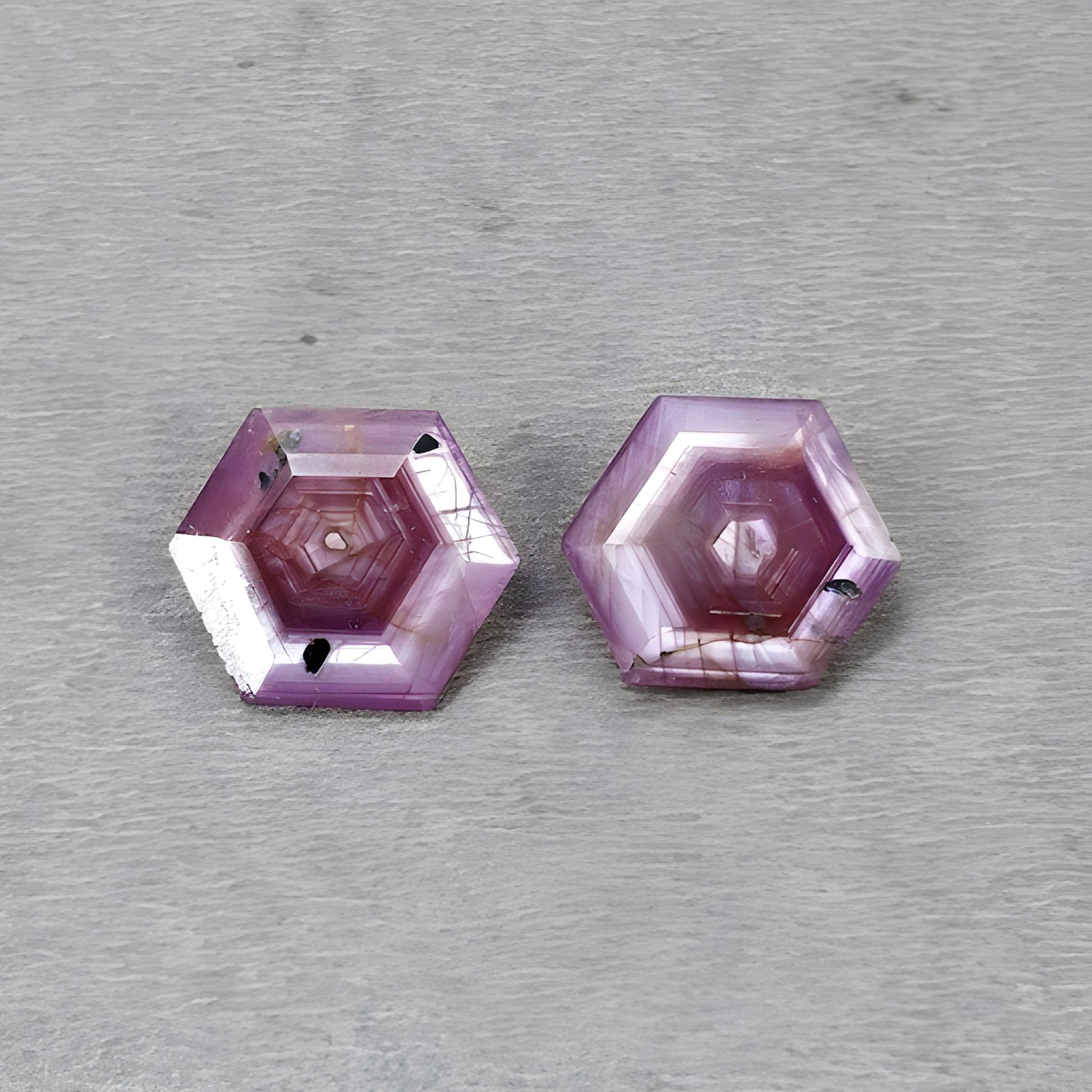 حجر الياقوت الطبيعي