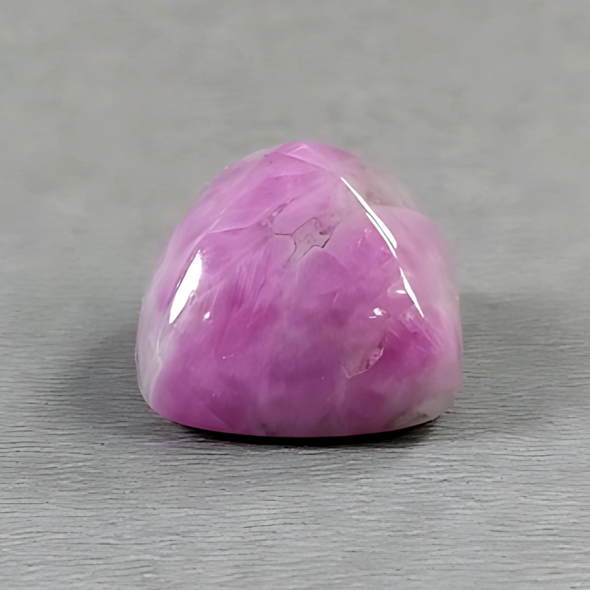 天然サファイア（未処理）カボション