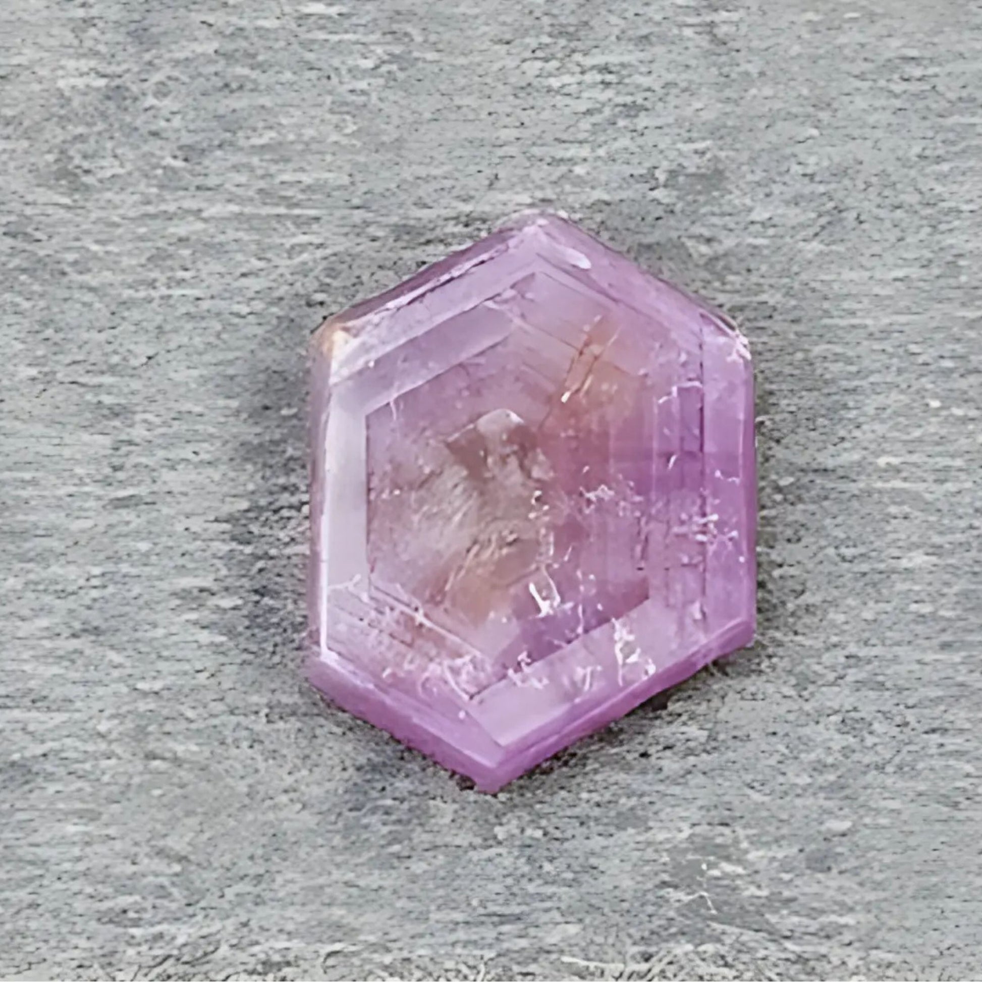 pierre précieuse rubis naturelle non traitée