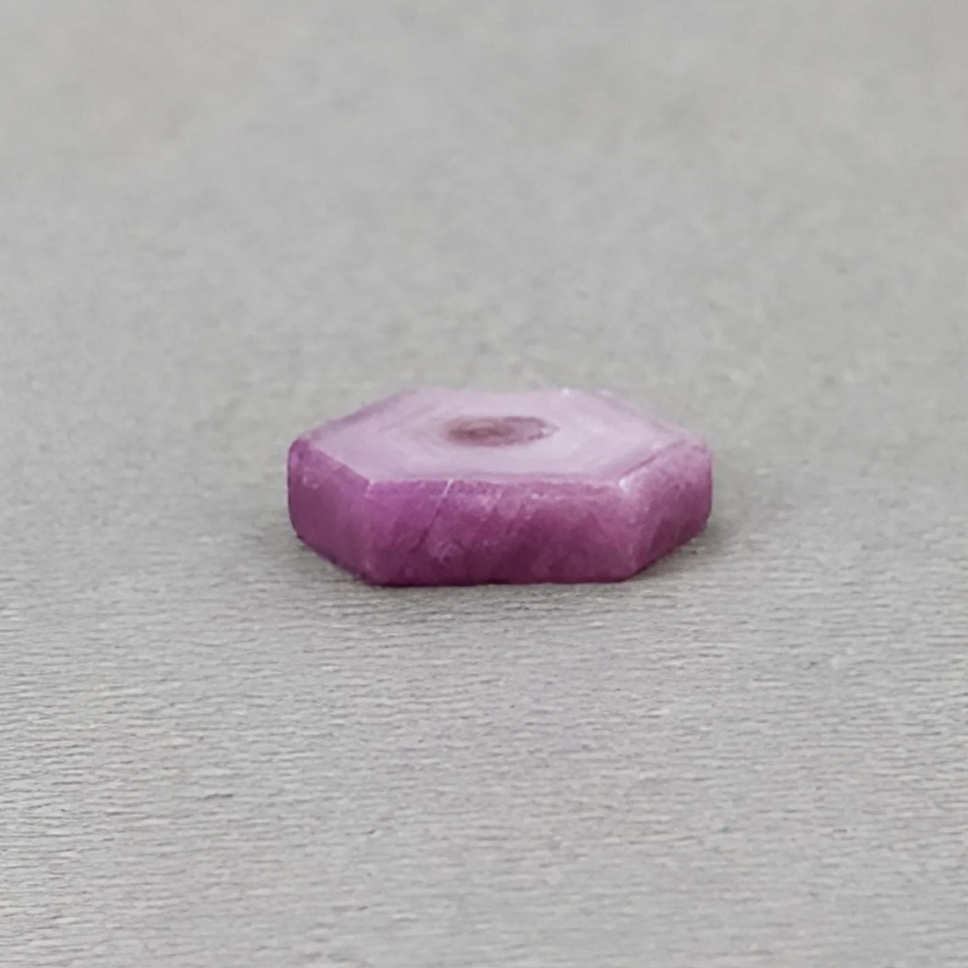 tranches plates de pierres précieuses rubis naturelles non traitées