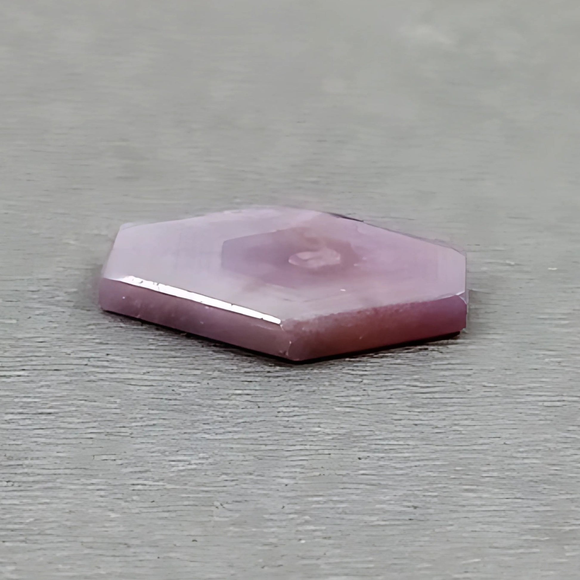 宝石用のルビー