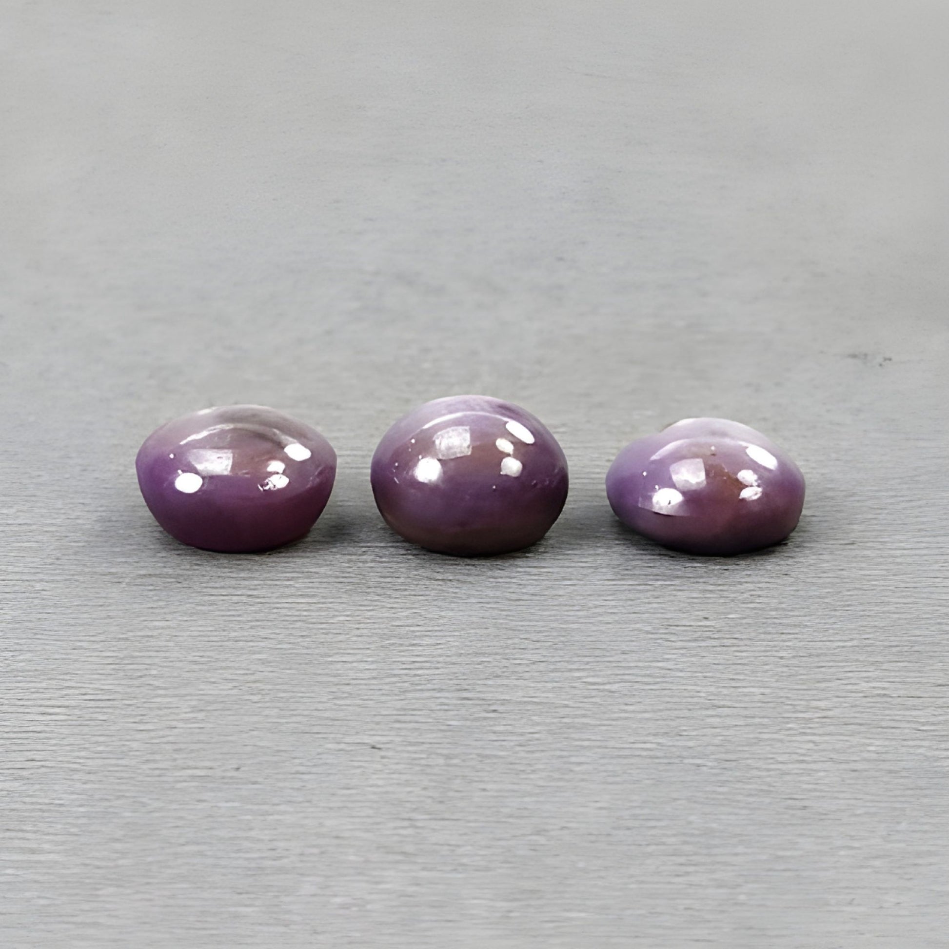 zaffiro stellato, pietra preziosa naturale non trattata