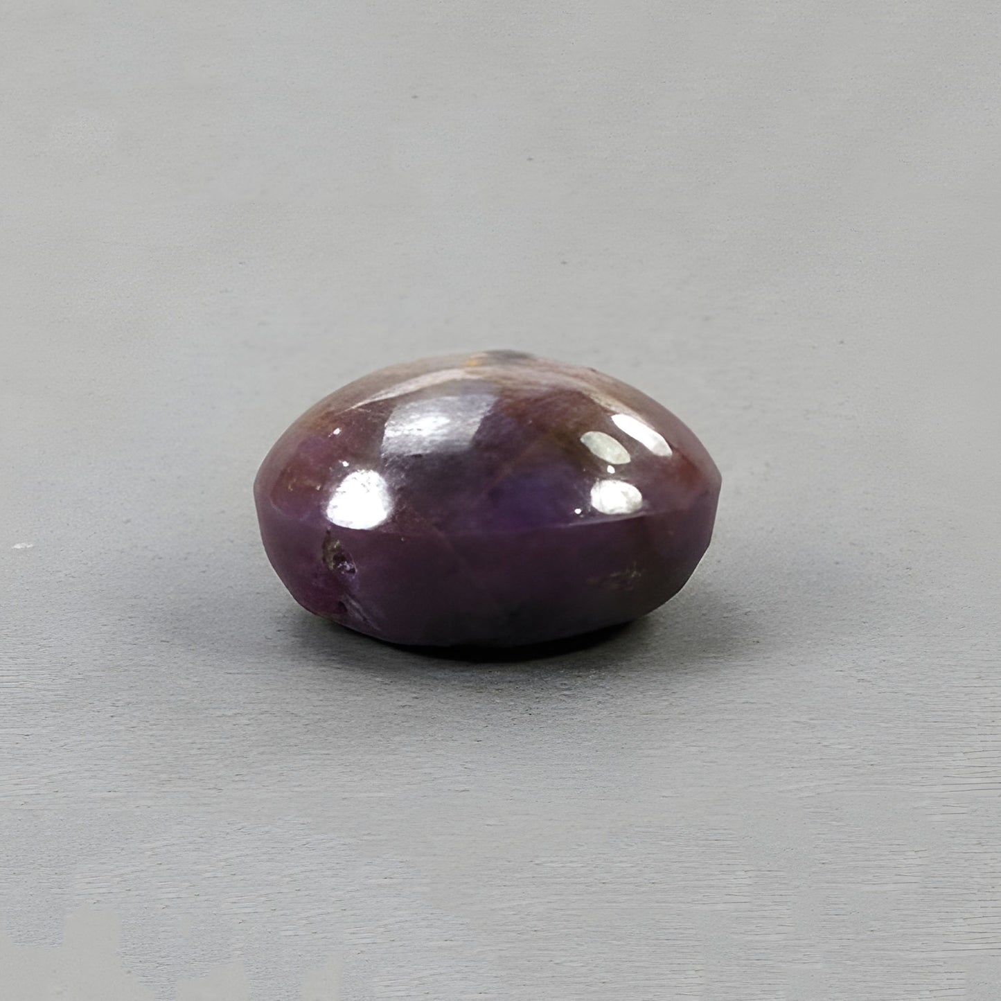 saphir étoilé pour la joaillerie