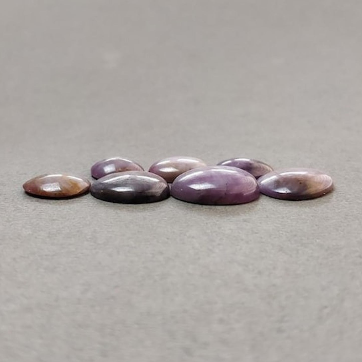 saphir étoilé pour la joaillerie