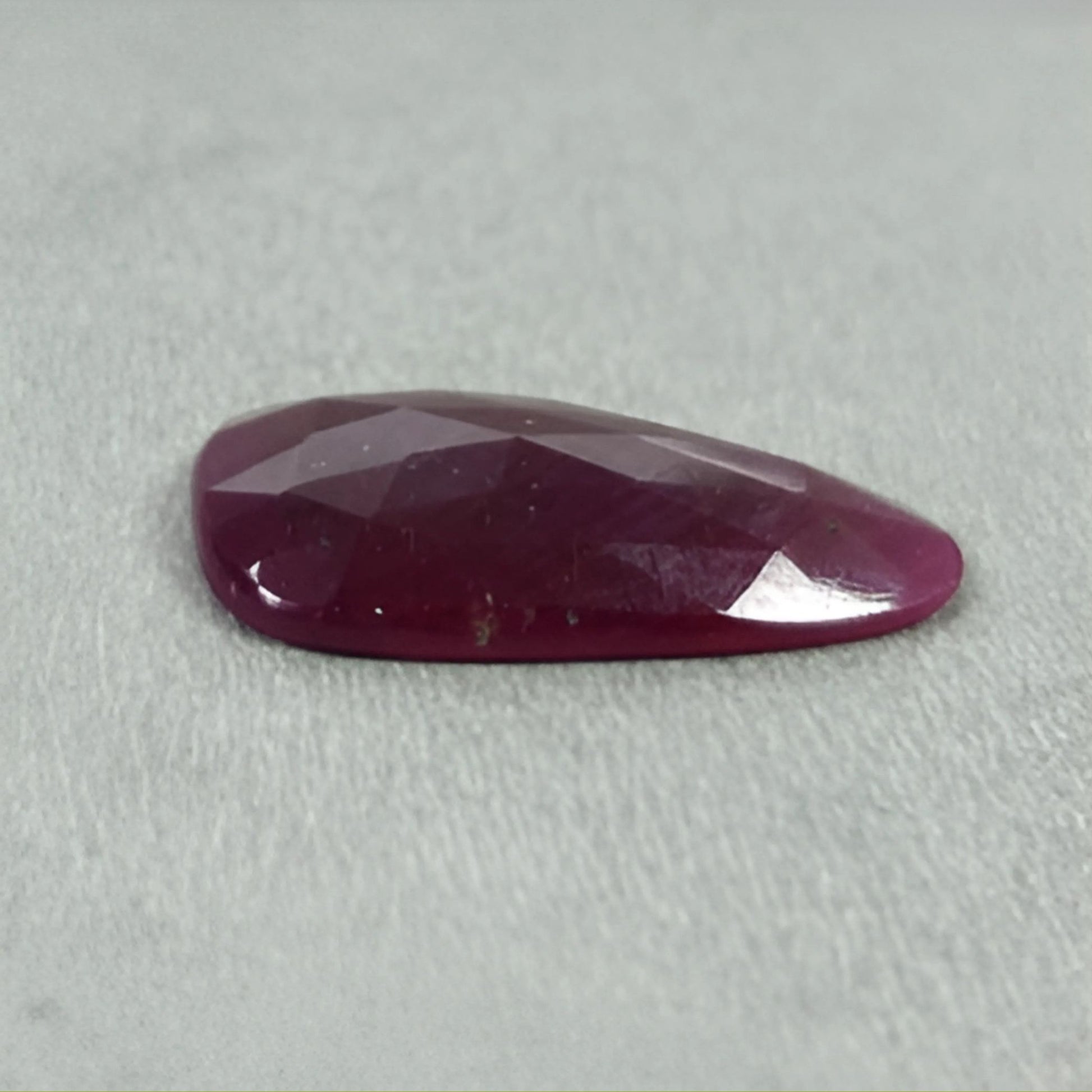 珠宝用红宝石