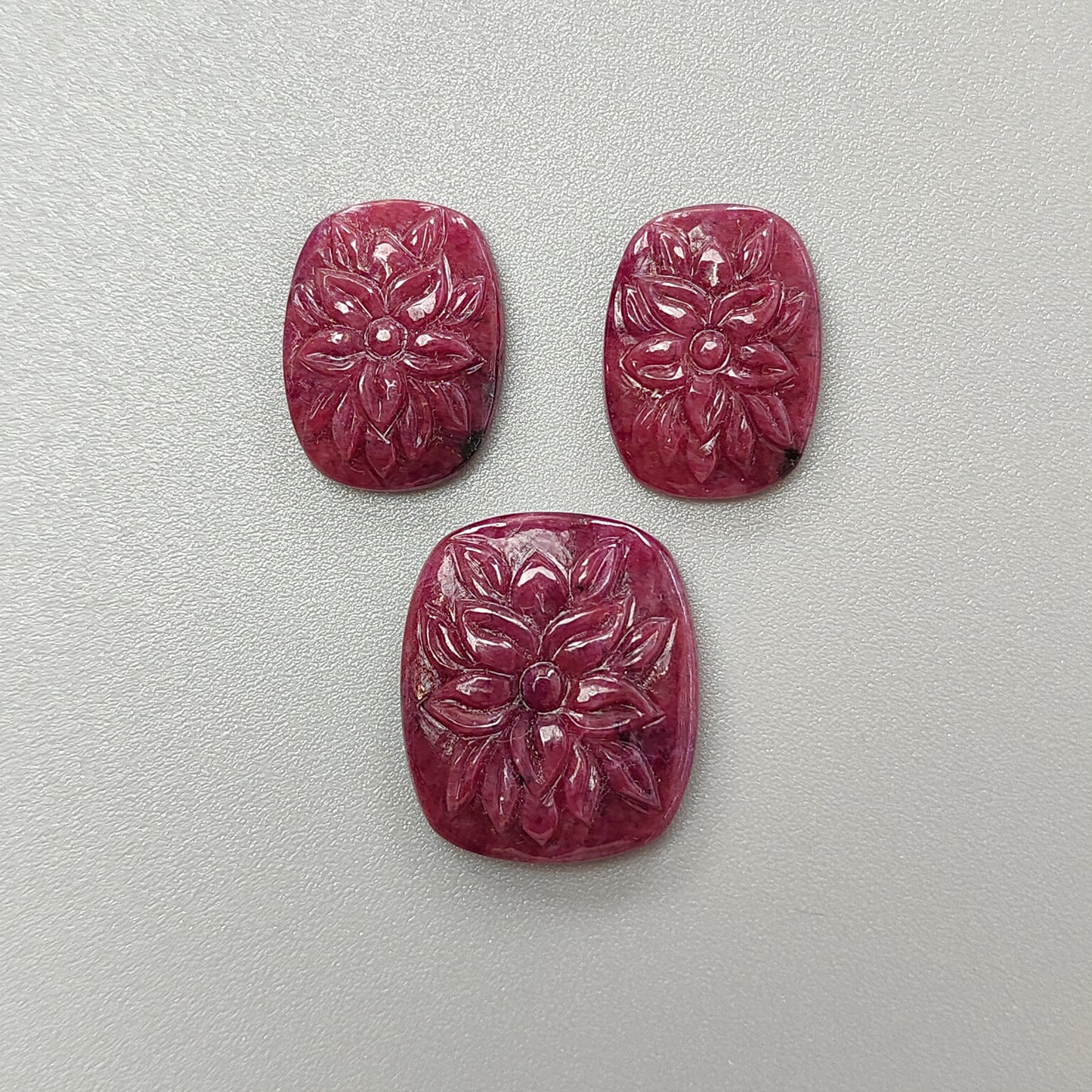 Ruby Gemstone Carving : 42.40cts Natural Untreated Unheated Red Ruby Hand Carved Cushion Shape 18*13mm - 21*19mm 3pc Set For Jewelry