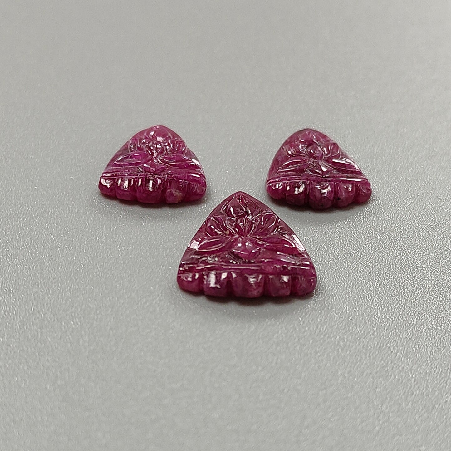 Ruby Gemstone Carving : 28.80cts Natural Untreated Unheated Red Ruby Hand Carved Pear Shape 18*13mm- 21*16mm 3pc Set For Jewelry