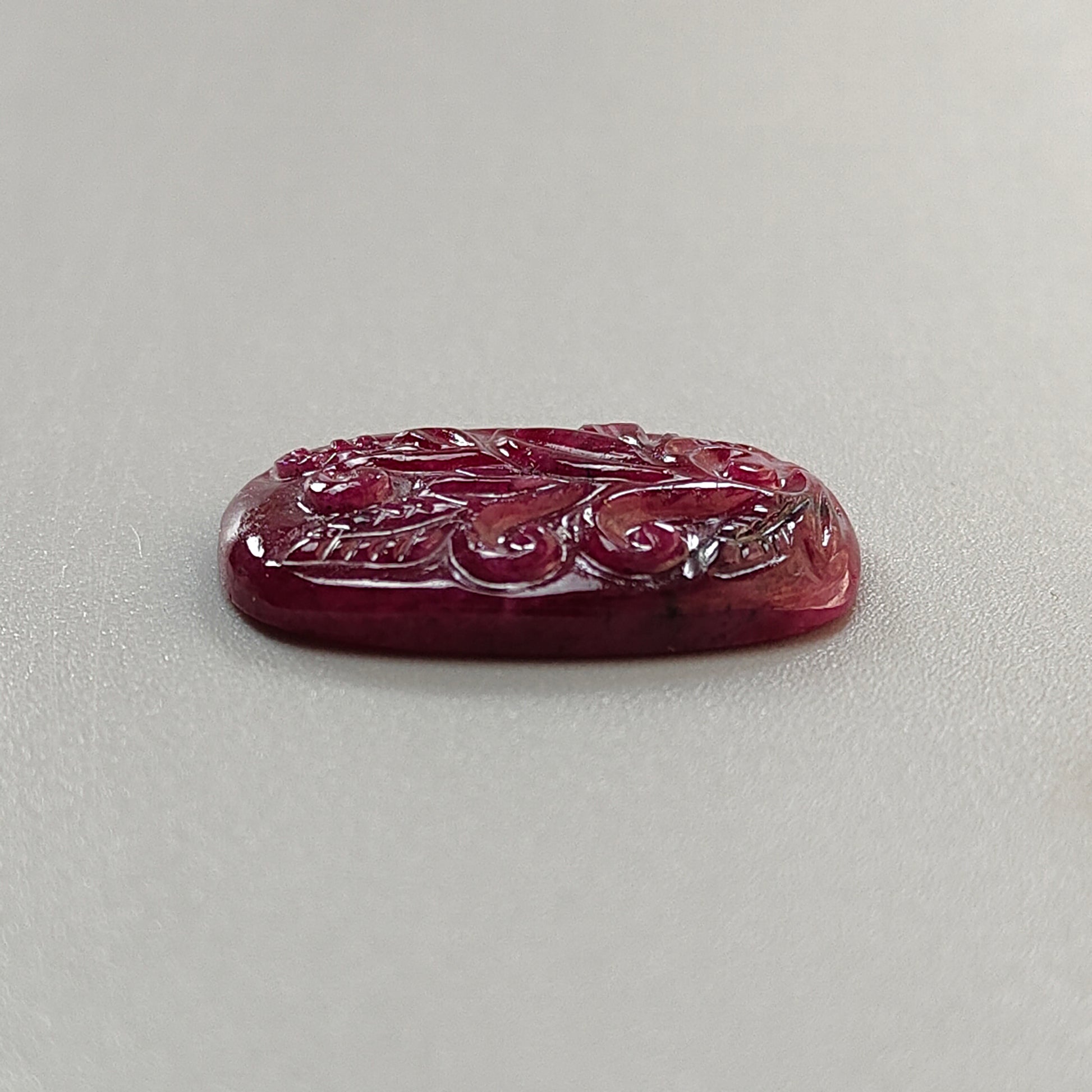 鲁比垫形雕刻
