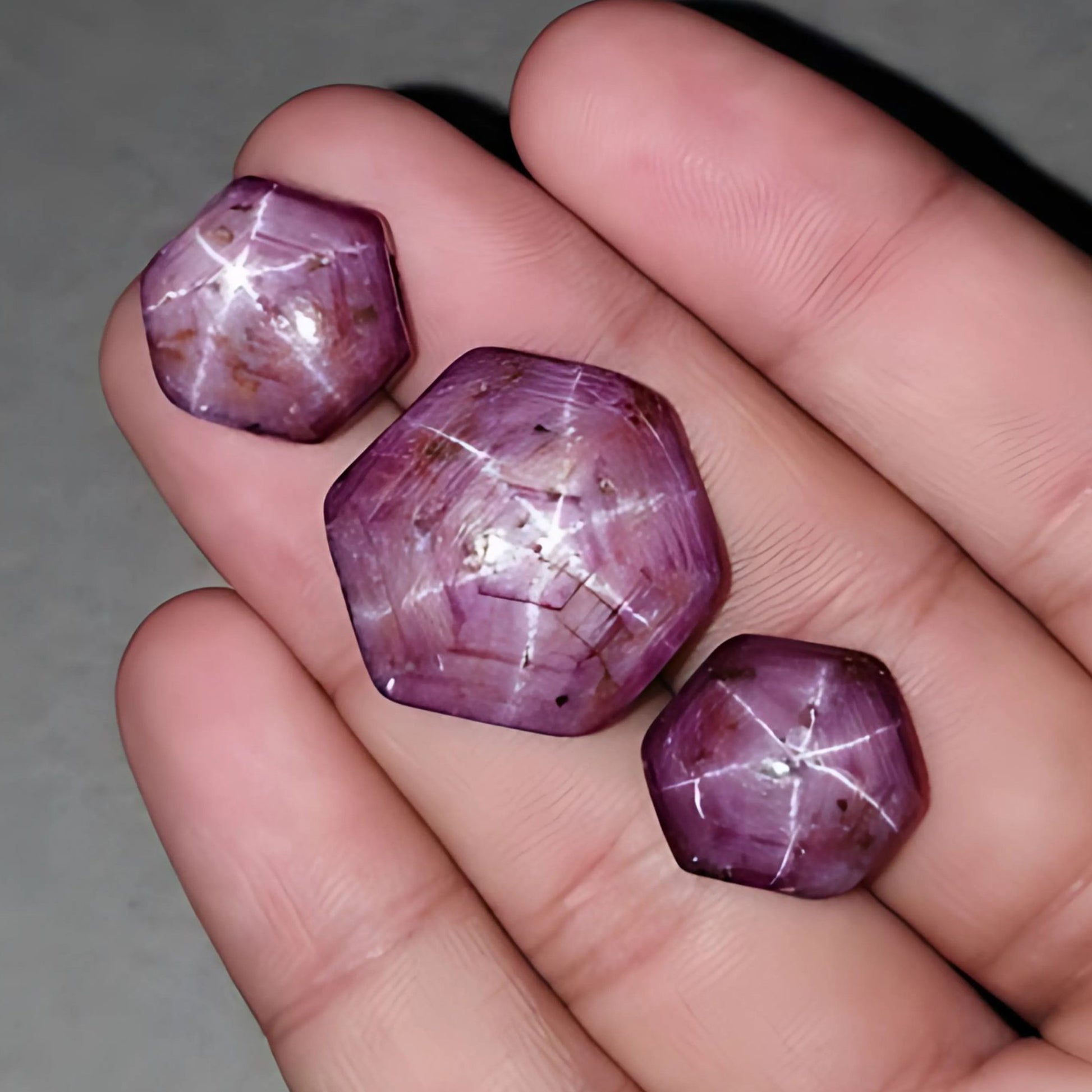 Rubí estrella hexagonal