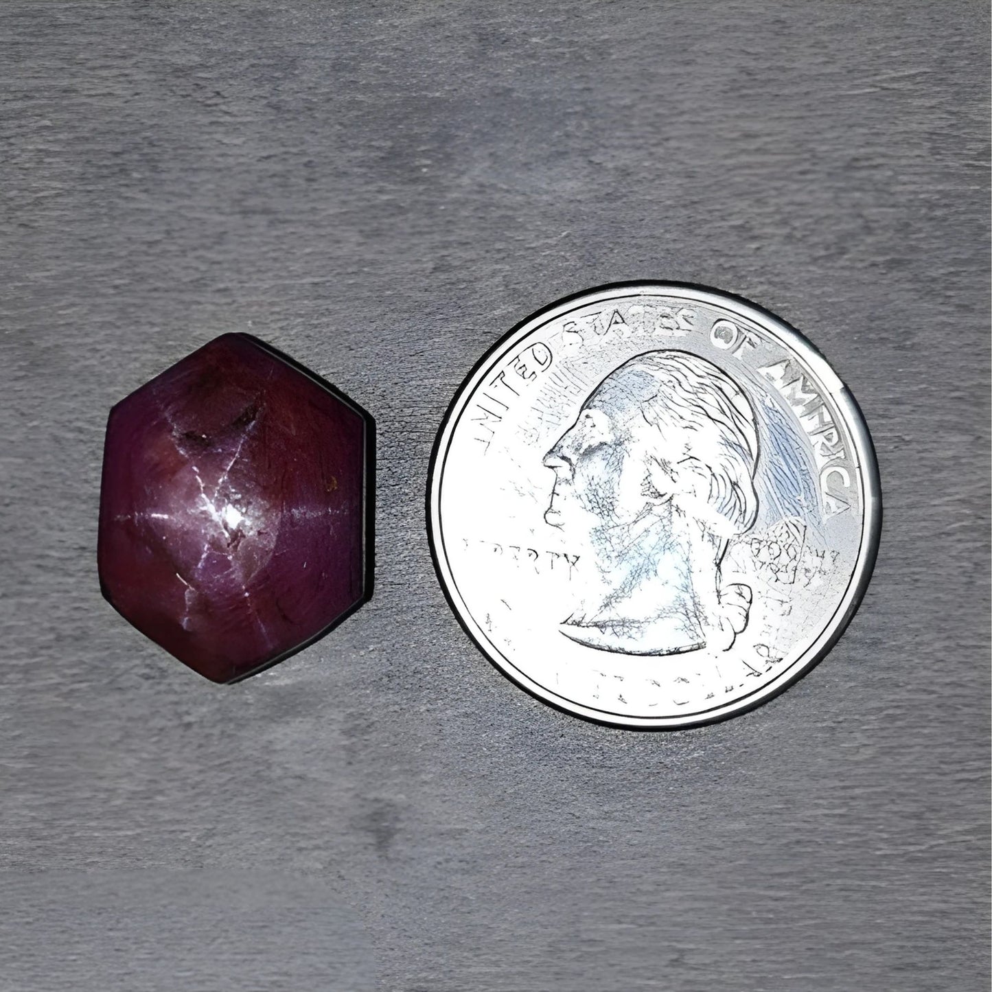 Rubino stella esagonale