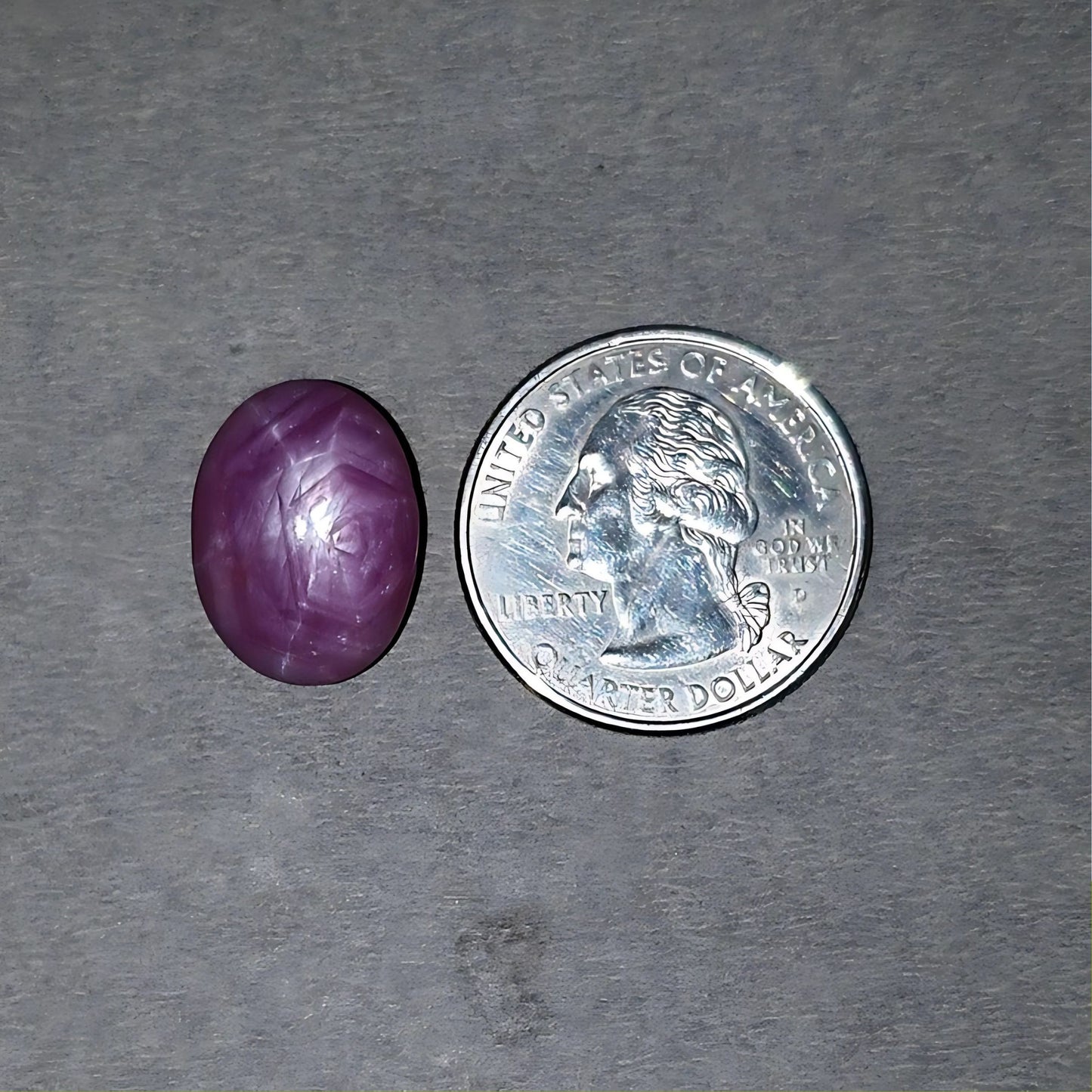 Cabochon rubis étoilé