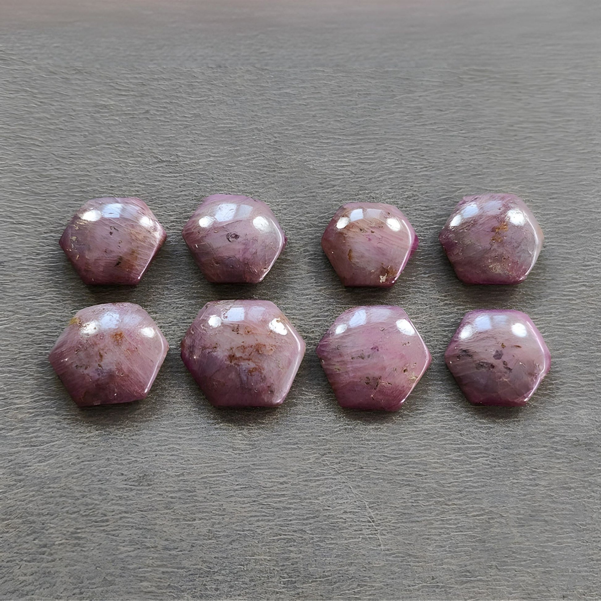 星光红宝石凸圆形