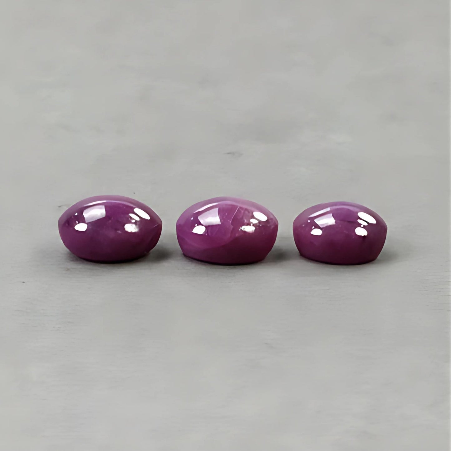 25.65cts Natural Untreated Star Ruby Gemstone Oval Shape Cabochon 11*9.5mm - 12*10mm 3pcs