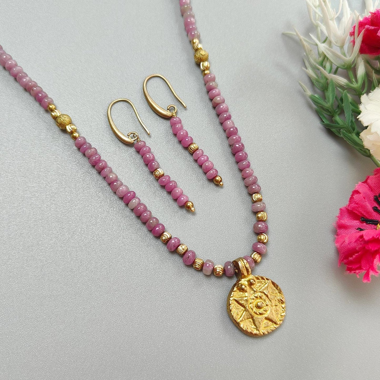 Zoisite Ruby Necklace Earring Jewelry Set: 25.48gms Natural Untreated Ruby Round Plain Brass Jewelry Set 4mm - 5mm 20"