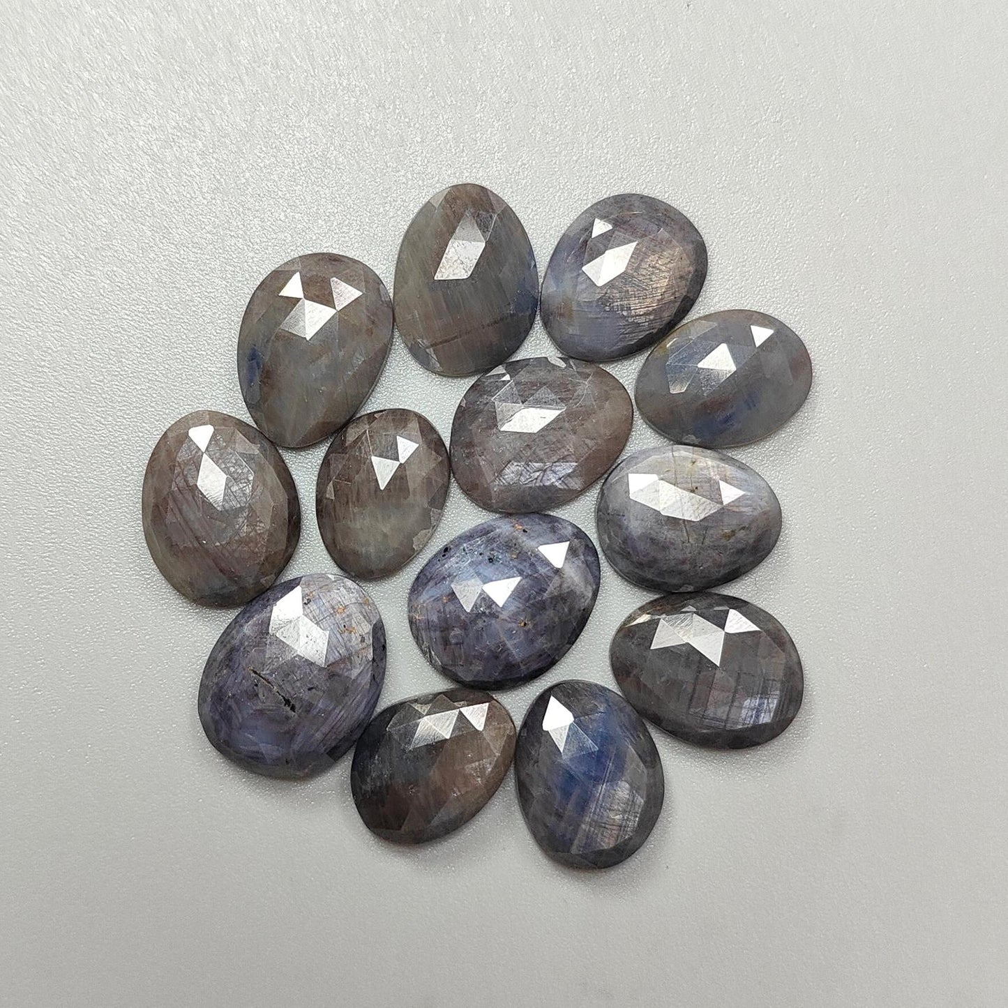 Silver Gray Sapphire Gemstone Rose Cut Slices: 90.70cts Natural Untreated Unheated Sapphire Fancy Shape Faceted 13.5*10 - 16.5*13 13pcs Lot