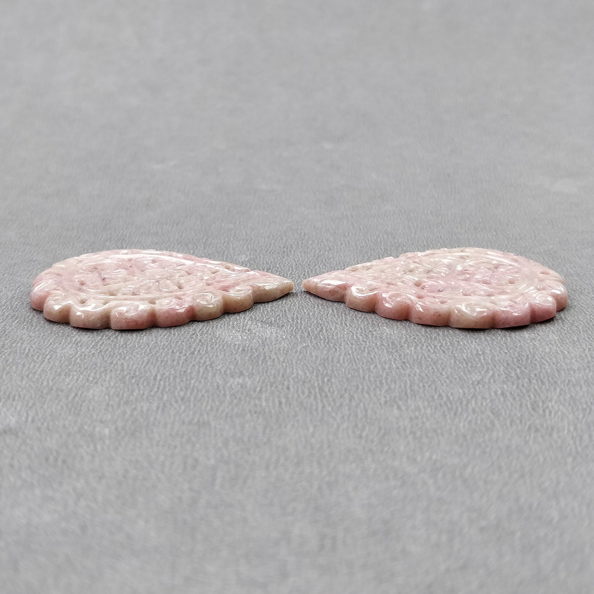 Thulite Gemstone