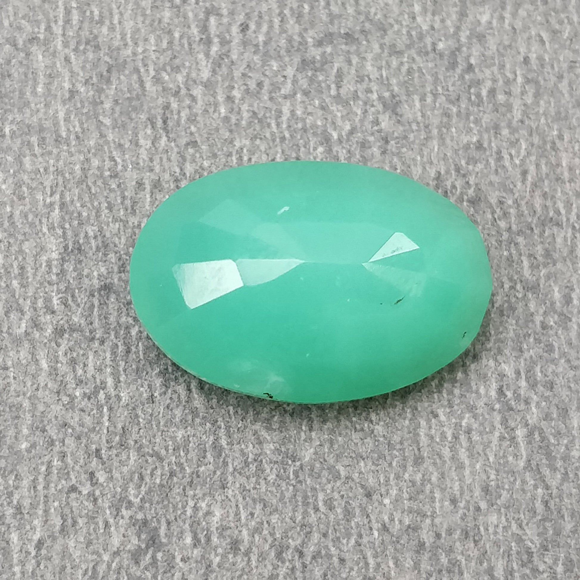 Oval Shape Chrysoprase