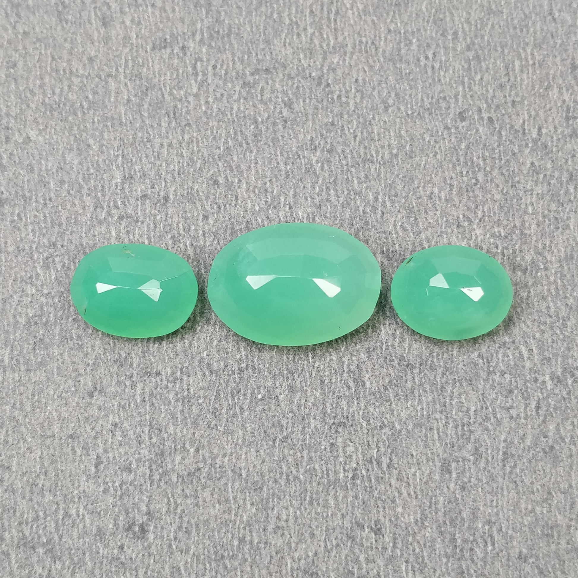 Chrysoprase Gemstone
