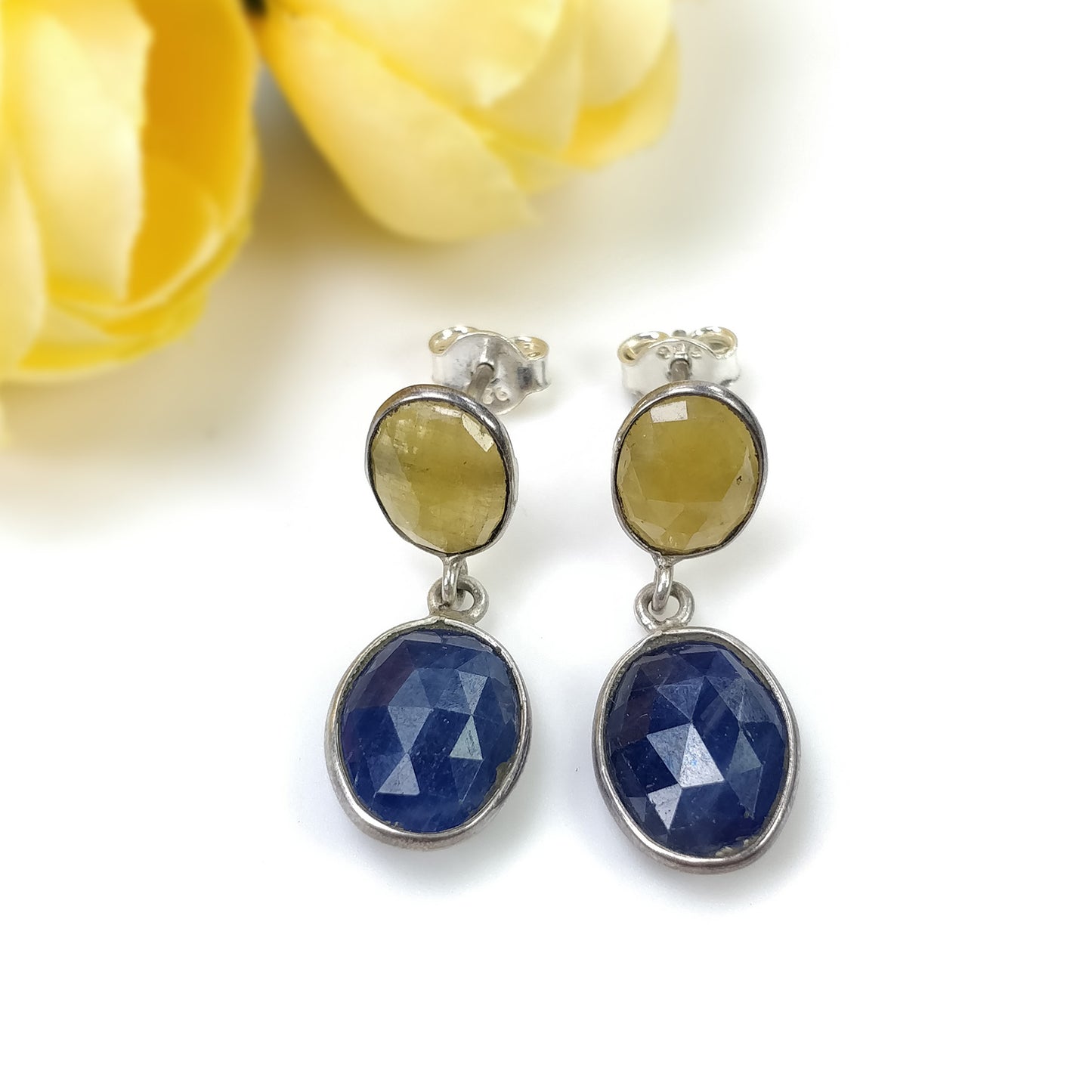 Sapphire Gemstone