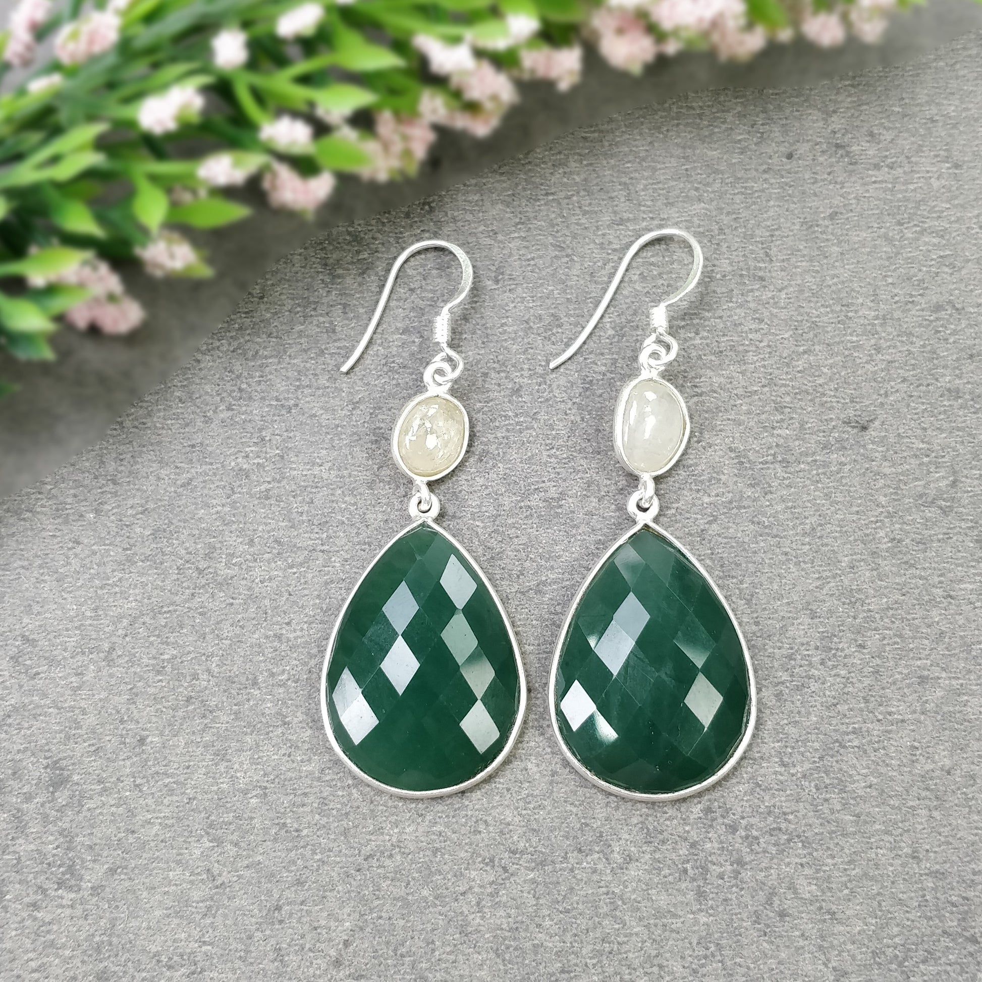Prong Set Earring