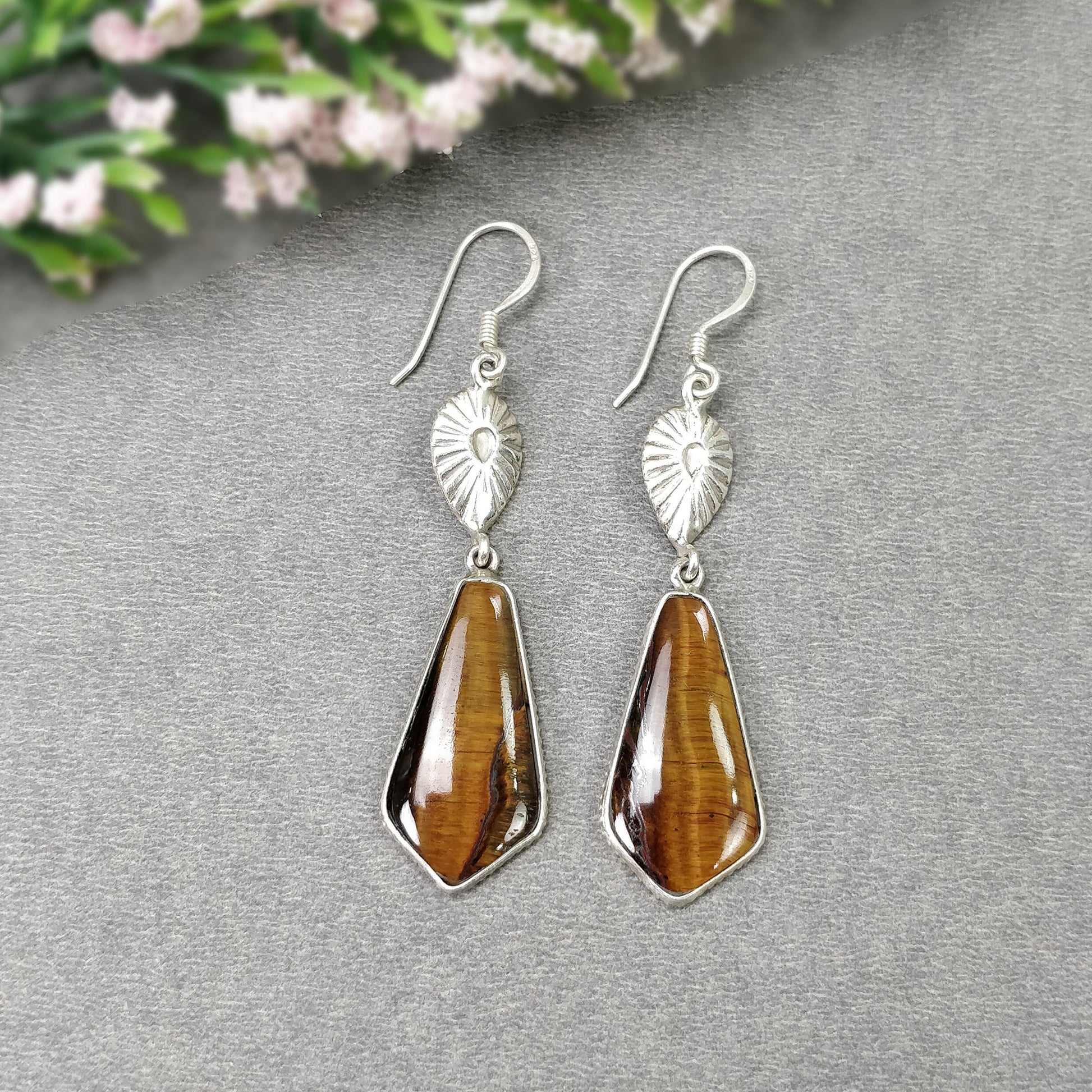Tiger' Eye 