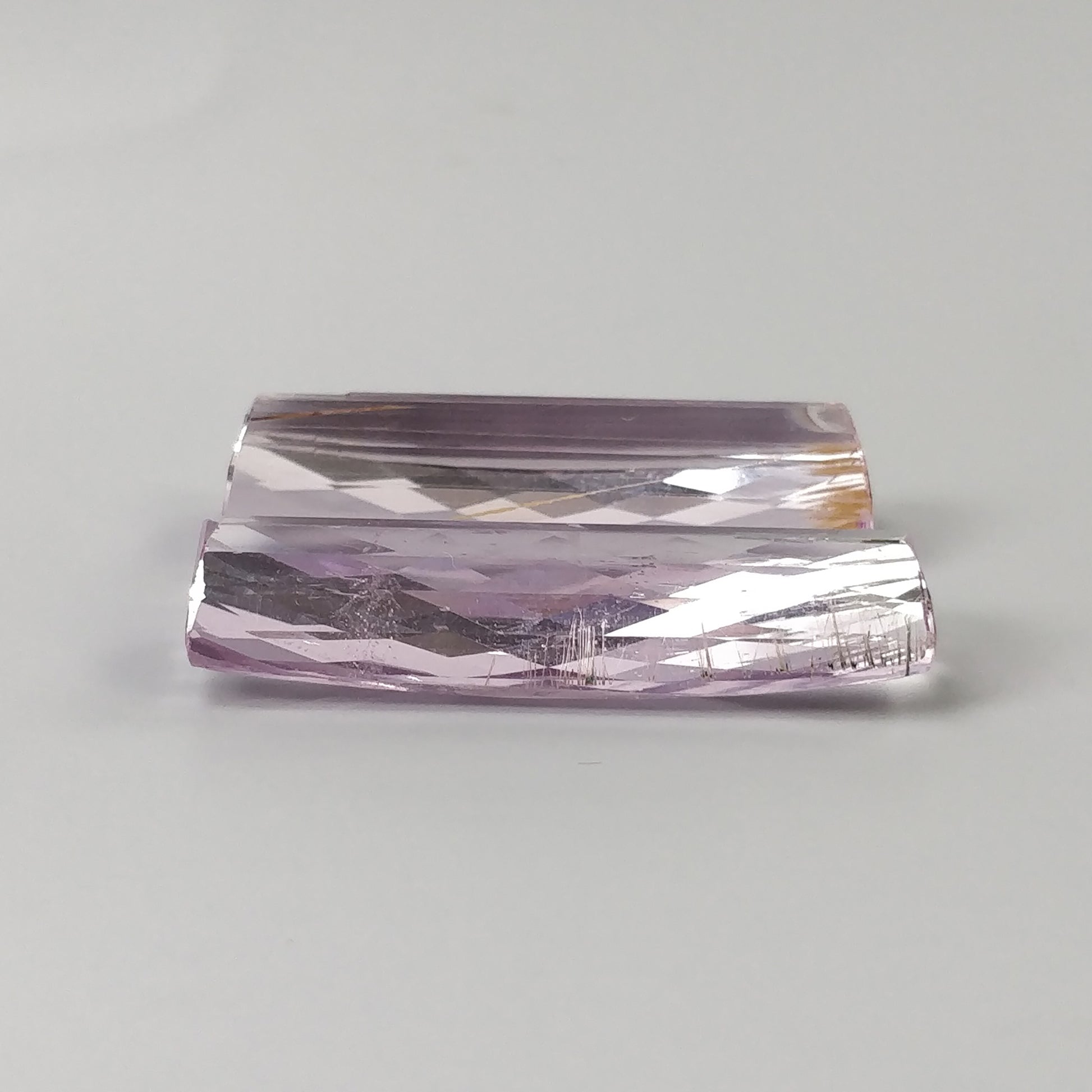 Faceted kunzite