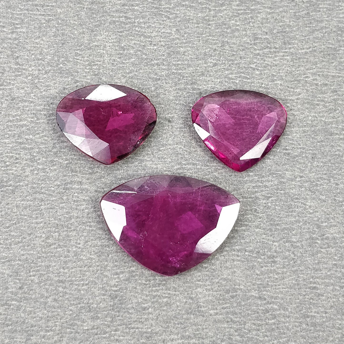 Tourmaline Normal Cut