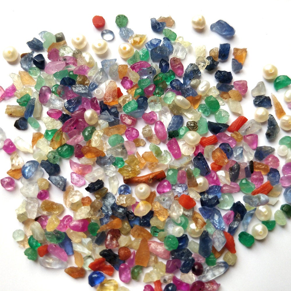 Natural PRECIOUS GEMSTONE NAVRATANS Diamond Ruby Emerald Sapphire Coral Pearl Hessonite Cats Eye Rough Mix Lot Below 4mm 25.00cts Lot