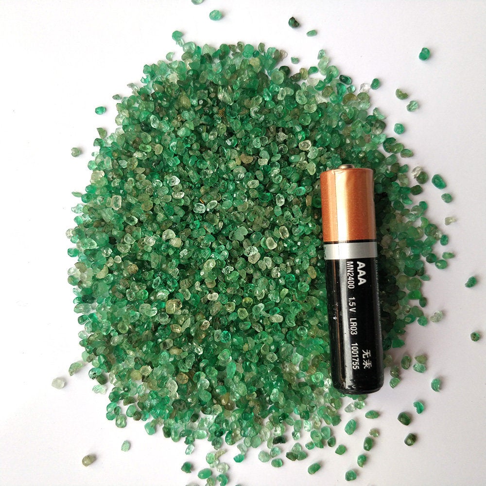Natural Green COLOMBIAN EMERALD Gemstone Rough & Scrap Piece WHOLESALE Lot Below 2.5mm 50.00cts Lot Fine quality May Birthstone Mineral Size